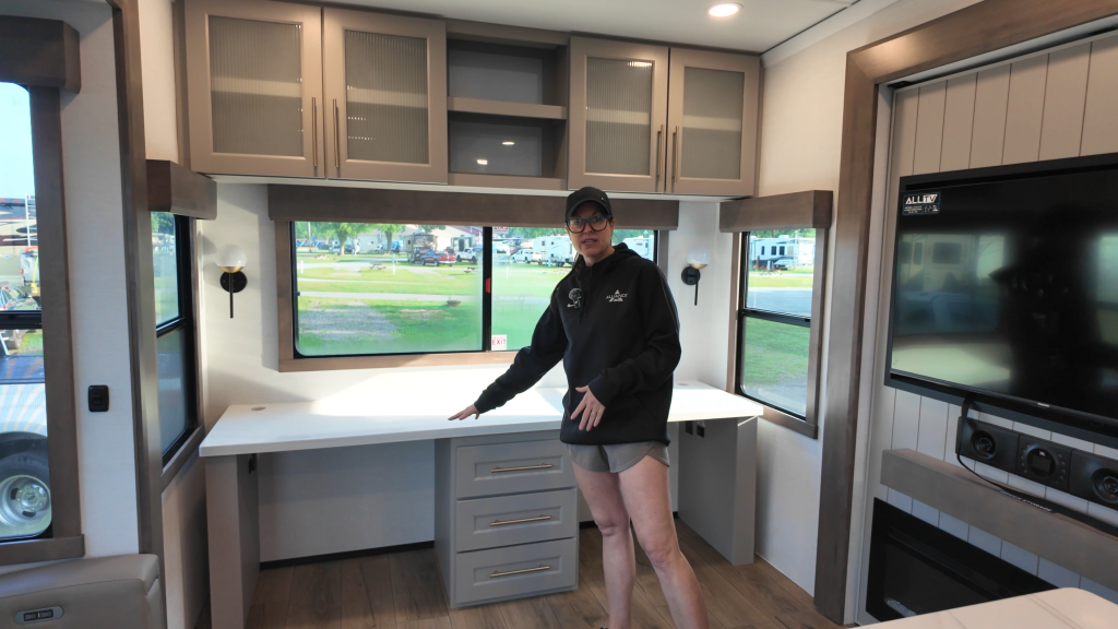 RV Custom Workspace